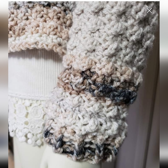 Super soft pullover sweater with mock Turtle neck - Picture 4 of 4